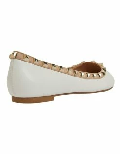 Pink Inc Iggy White Kid/Nude Flat Shoes 10 Pink Inc Iggy White Kid/Nude Flat Shoes -Deals Shoes Store 863179210 4 720x928