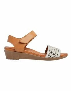 Active Flex Accord White/Cognac Glove Sandals