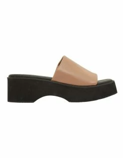 Ravella Fiasco Camel Smooth Sandals