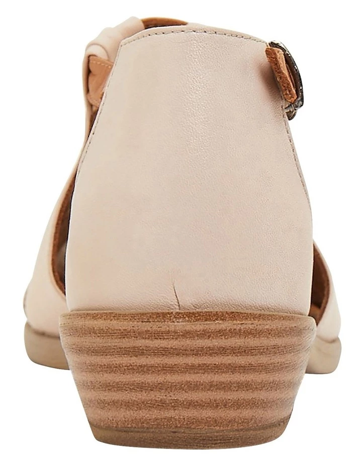 Easy Steps Laguna Blush/Cognac Glove Sandals 3 Easy Steps Laguna Blush/Cognac Glove Sandals - Image 3