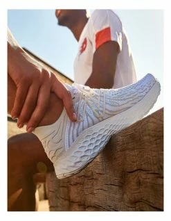 New Balance Fresh Foam 1080 V11 White Running Shoe -Deals Shoes Store 868986280 4 720x928