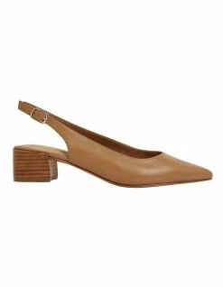 Sandler Dena Camel Glove Heeled Shoes