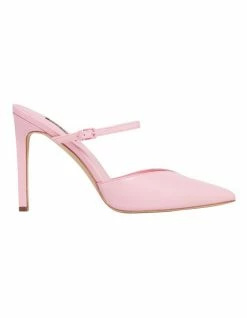 Nine West Tips Pink Pumps
