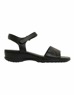 Wide Steps Camden Black Glove Sandals