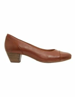 Wide Steps Acton Cognac Glove Heeled Shoes