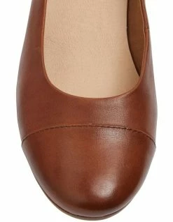 Wide Steps Acton Cognac Glove Heeled Shoes -Deals Shoes Store 880383970 6 720x928