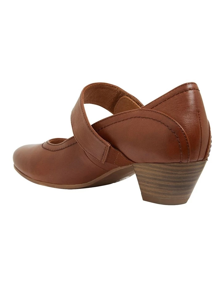 Wide Steps Appeal Cognac Glove Heeled Shoes 6 Wide Steps Appeal Cognac Glove Heeled Shoes - Image 6