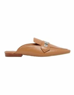 Nine West Neat Caramel Flats